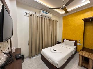 Hotel Grand Palace - 5