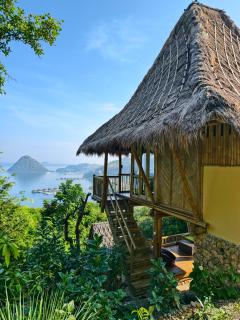 Elang Hillside Bamboo Villas - Labuan Bajo - 0