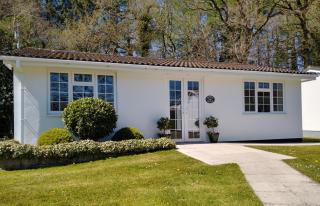 48 Baytree Cottage, Rosecraddoc Holiday Bungalows - Liskeard - 0
