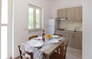 Gorgeous Apartment In Ricadi With Wifi - Ricadi - 8