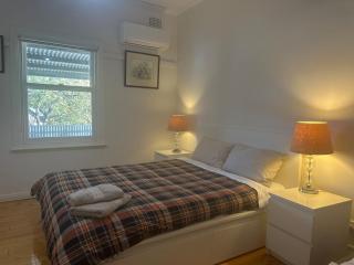 Hill Cottage - Clare - 3