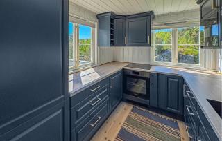 4 Bedroom Cozy Home In Gjeving - Gjeving - 6