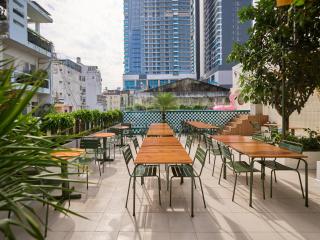 The Silk Lantern Saigon-Tranquil Stay with Private Rooftop for Group-Free Laundry - Ho Chi Minh-stad - 1