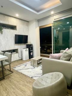 2BR Peaceful & Cozy Family Condo - Jakarta - 1