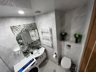 Rainbow Apartment Batumi - 1