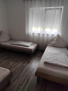 Casa Helvetia - Rheinhausen - 4