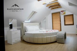 Blackmountain Hotel - Bajram Curri - 9
