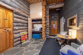 Kuukkeli Log Houses Teerenpesä - 2