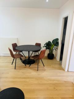 Dreamy Glyfada Apartment - Athens - 6