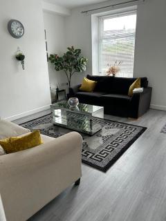 Chapel house-M65- Hospital- parking-shops-food - Nelson - 0