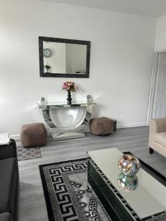 Chapel house-M65- Hospital- parking-shops-food - Nelson - 1