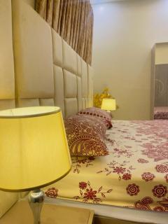 Luxury Hideaway Royal - Karachi - 1