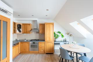 B.O.B. Klimentská - 5