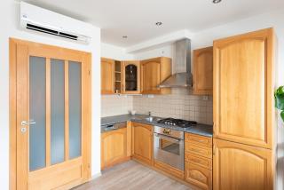 B.O.B. Klimentská - 9