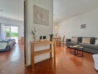 Apt EE - with pool and garden - Portimão - 8