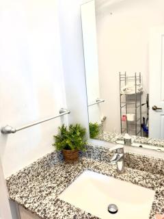 Cozy Speedway Serenity-1bed apt - Speedway - 1