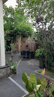 Evan House Homestay with Kitchens and Private Balconies - 4