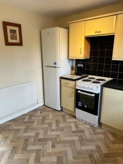 Quiet, Sleeps 12, 2 bathrooms, Lots of parking, KIA 2 - Nottingham - 6