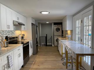 Entire Mountain Cottage Near Scenic Hiking Trails - 6