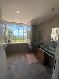 Hébergement chambre double avec jardin et piscine - Saint-Andre-de-la-Roche - 2