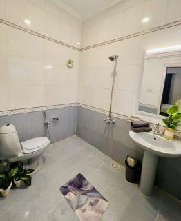Villa Luxury 3 Bed Home Private Portion Central Comfort Driveway - Islamabad - 2