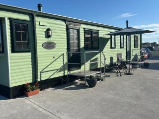 Seaside Chalet - Quilty - 7