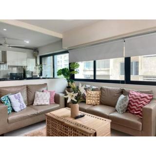 Kakad Classic 360, 16th Rd, Pali Village, Khar West by Connekt Homes - Mumbai - 6