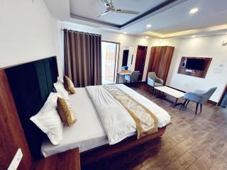 Hotel Postcard - Pālampur - 3