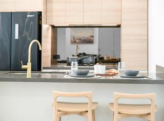 Level 70 Penthouse with Sky high Views - Pet friendly - 3