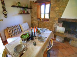 Rustic Holiday Home in Ortignano with Swimming Pool - Castel Focognano - 3