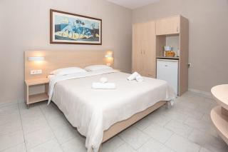 Talos Hotel Apartments - Kato Daratso - 8