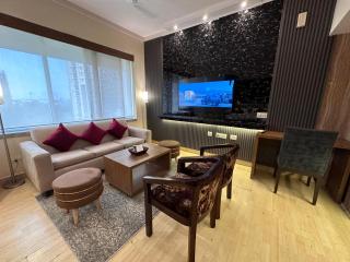 Cozy studio apartment indirapuram - 3