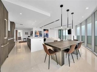 Waterfront Condo with Stunning Miami Bay - Miami - 5
