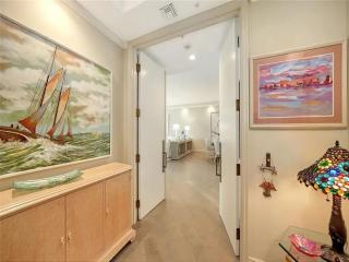 Beachfront Condo with Panoramic Views - Longboat Key - 3