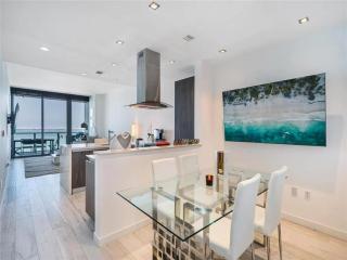 Stylis Condo with Direct Bay Views in Miami - Miami - 7