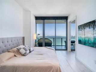 Stylis Condo with Direct Bay Views in Miami - Miami - 6