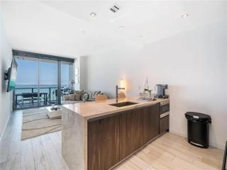 Stylis Condo with Direct Bay Views in Miami - Miami - 5