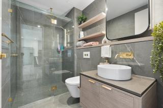 Sky-High 72 Stories at The Seaside - Pet Friendly - 2
