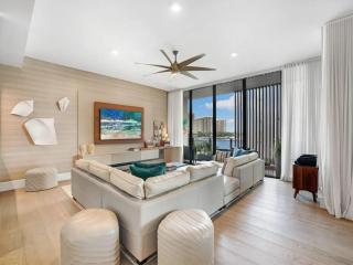 Bay Views and Private Outdoor Space - Miami - 4