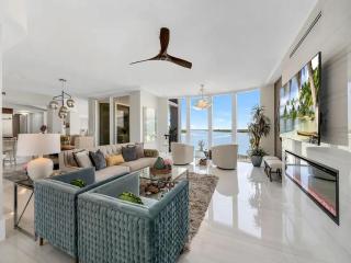 Spacious Waterfront Retreat with Gulf Views - Naples - 1