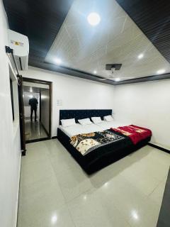 Hotel Jain Palace - Ujjain - 1