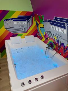 Capsule Forever Young - Jacuzzi - Sauna - Billard - arcade de jeux - Netflix & home cinéma - Ping Pong - 5