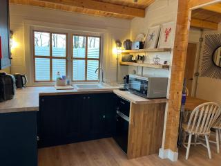 White River Retreats luxury lodges with Private Wood Fired Hot Tub - Chwilog - 5