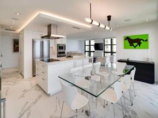 Oceanview Condo in Key Biscayne - Miami - 6