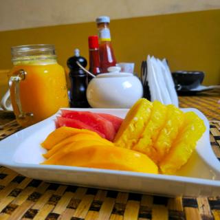 African Roots Guesthouse Entebbe - 3