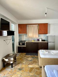 Petrefi Apartments - Ksamil - 1