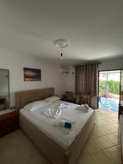 Petrefi Apartments - Ksamil - 7