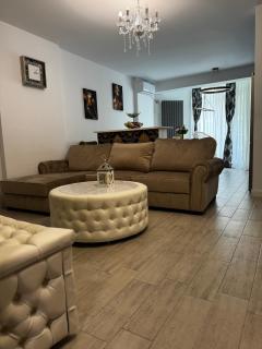 Liam luxury- Alezzi Beach resort - 4