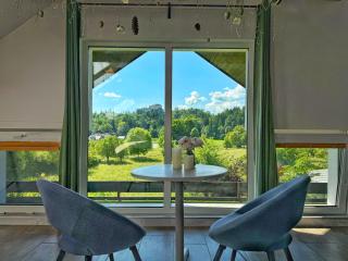 Deerwood-Sky Attic with Bled Castle View-NO KITCHEN - Bled - 4