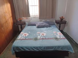 4 Min de Carro da PRAIA DO FORTE - 7 Min a Pé da PRAIA DAS DUNAS - WI FI - 6